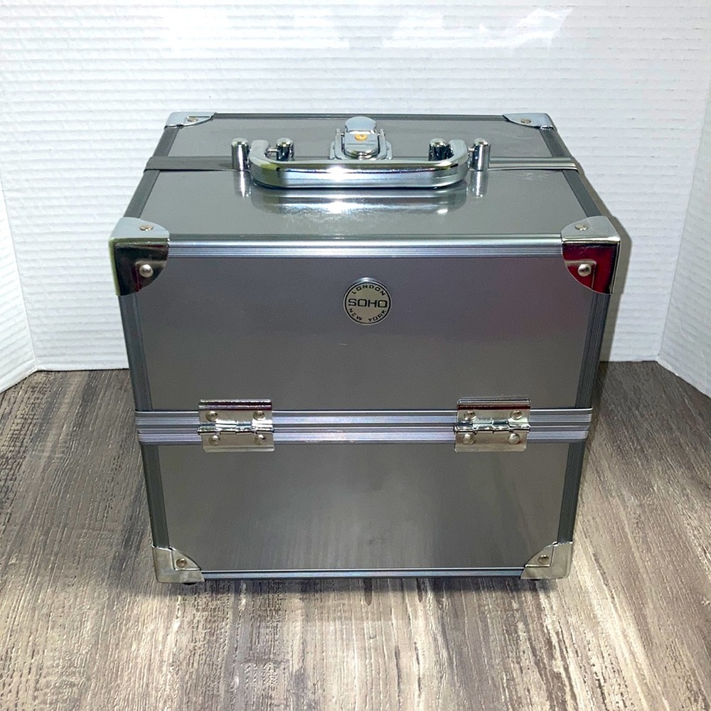 Soho Makeup Case